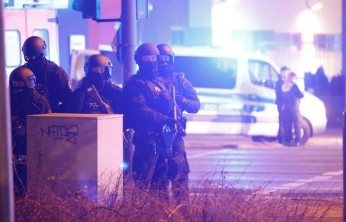 Alemania, tiroteo en iglesia de los Testigos de Jehová en Hamburgo: al menos siete muertos y ocho heridos