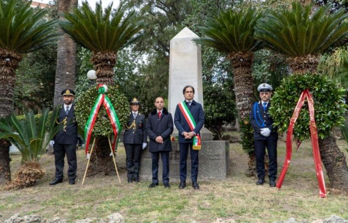 ‘Fiesta de la Liberación’ en Reggio Calabria, ceremonia en Villa Comunale