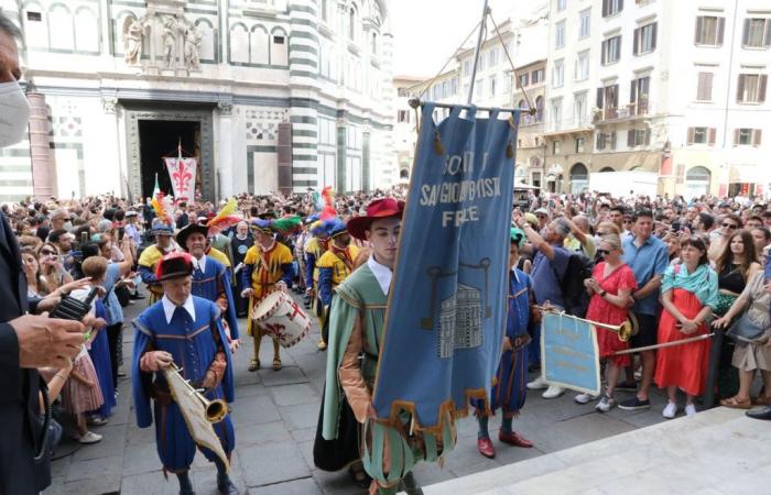 Fuegos de San Giovanni y juegos de luces para celebrar al patrón de Florencia