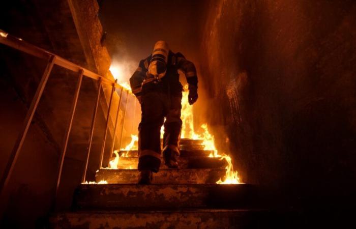 Incendia la casa donde vive con su familia: 4 hospitalizados con graves quemaduras