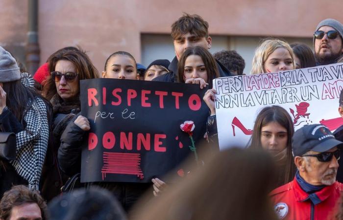 Forlì, agresión sexual a una compañera de trabajo después del almuerzo: detenido