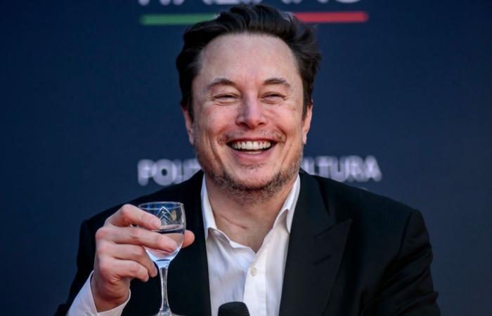 Elon Musk avanza hacia la victoria en la votación sobre su enorme paquete salarial. Las acciones de Tesla se disparan