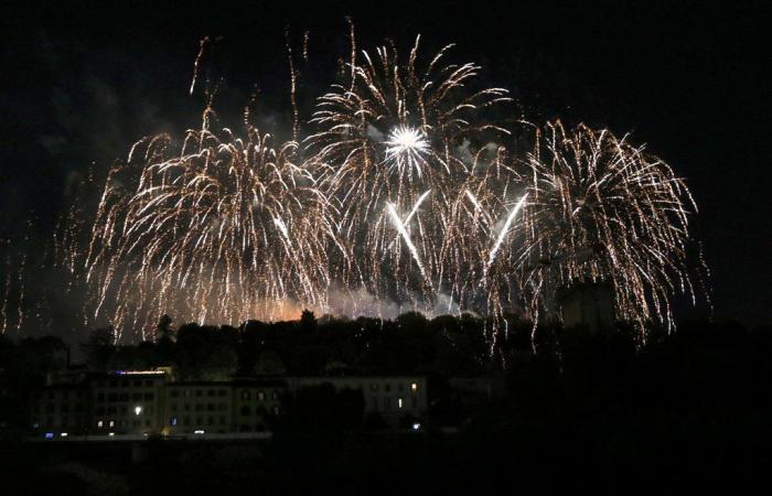 Fuegos de San Giovanni y juegos de luces para celebrar al patrón de Florencia