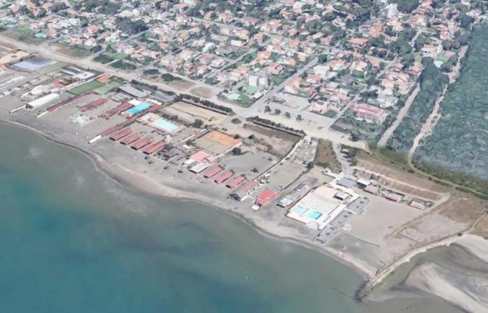Fiumicino, ese establecimiento balneario debería ser demolido, o mejor dicho, no. Después de 7 años el Municipio vuelve a pensar