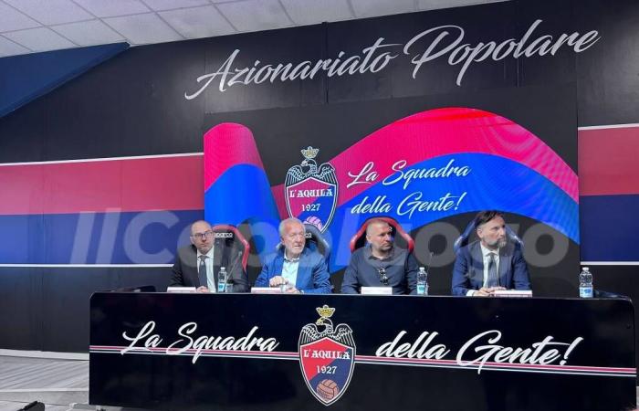 L’Aquila 1927 se reinicia con Mario Russo presidente: “Un estadio lleno y ya no en la Serie D”