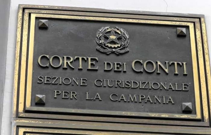 Daños a las tesorerías de 3,7 millones de euros en la región de Campania: políticos y directivos implicados