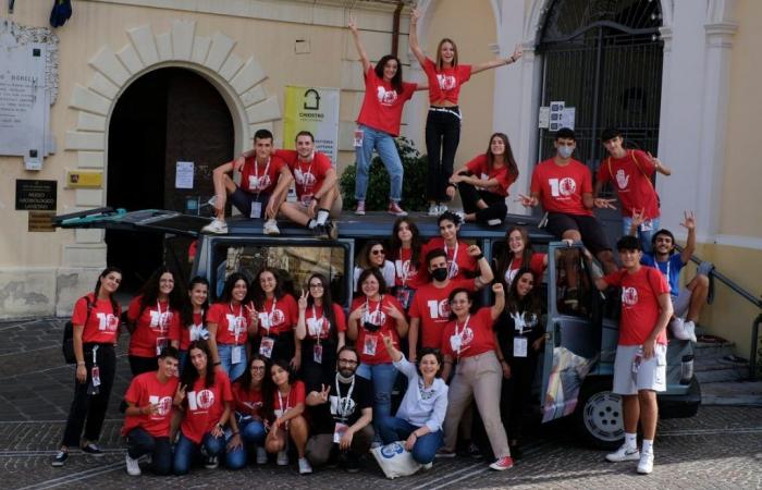 Más allá del miedo: tramas de legalidad entre festivales, anti-raqueta y normalidad – Calabria serás tú #1 | Cambiando Calabria