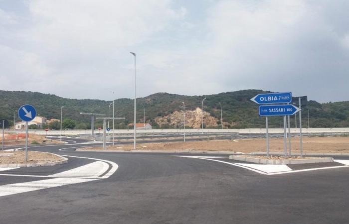 «Es difícil encontrar las carreteras que llevan a la ciudad, no hay señales» La Nuova Sardegna