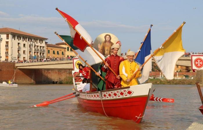 El lunes vuelve el Palio di San Ranieri, el desafío en el Arno entre los barrios de la ciudad