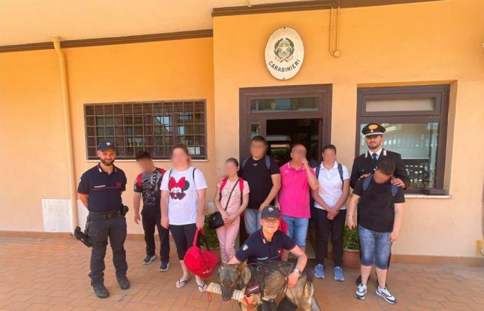 Legalidad, la asociación “Universi Diversi” de Nettuno visita el cuartel de los Carabinieri de la Compañía Anzio. – Radio Estudio 93
