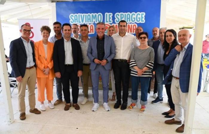 Rímini, «Salvemos las playas de Romaña», el manifiesto de Legacoop y las cooperativas de socorristas de la Riviera