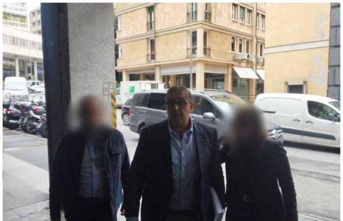 Giovanni Toti permanece bajo arresto domiciliario. La solicitud de liberación fue rechazada. “Peligro de recurrencia”