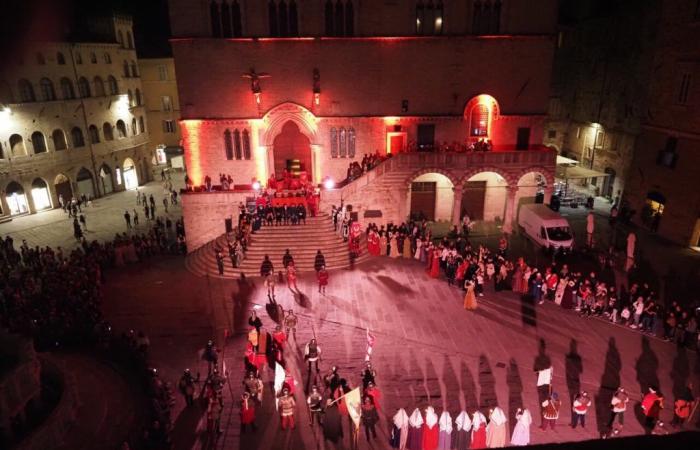 Perugia1416, domingo día de la procesión y del vencedor del Palio