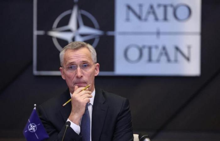 Ucrania, la OTAN crea una misión especial. Stoltenberg quiere donar 40 mil millones a Kiev