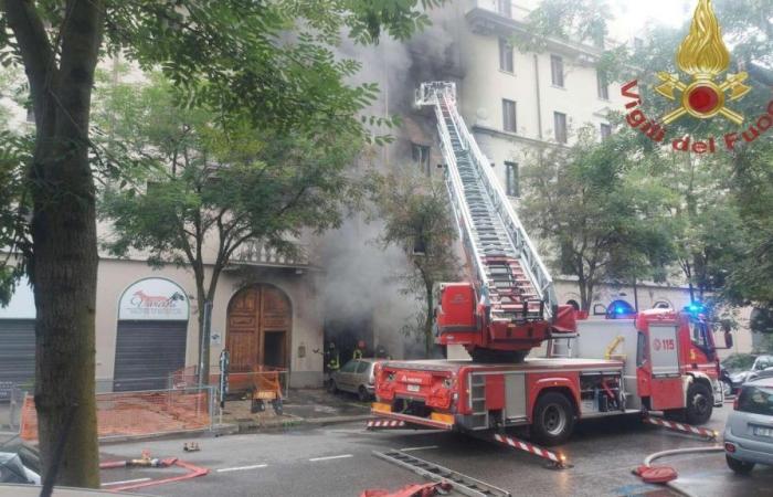Incendio en Milán, 3 muertos por intoxicación: eran padre, madre e hijo – VIDEO