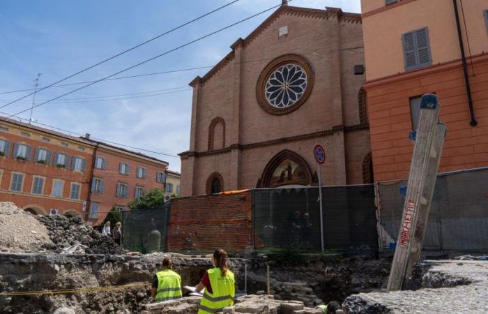 Las termas romanas y las antiguas murallas: «La historia de Módena redescubierta» Gazzetta di Modena