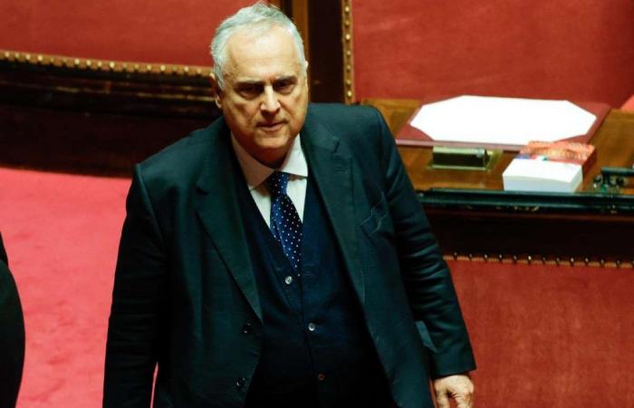 “Le preguntamos al presidente”: polvorín de la Lazio, durísimo ataque a Lotito (Vídeo)