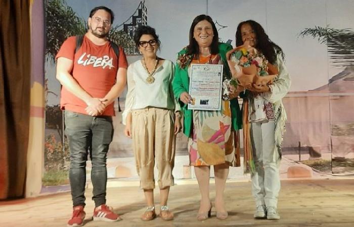 Portico di Caserta, el Premio Especial Educador para la Paz Don Milani es para la directora Giuseppina Presutto |