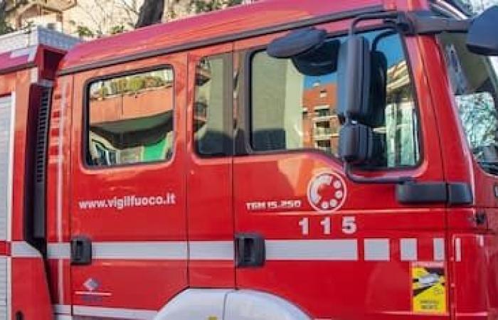 Incendio de reparación de coches en Milán, sospechas sobre una maniobra arriesgada en el origen del incendio