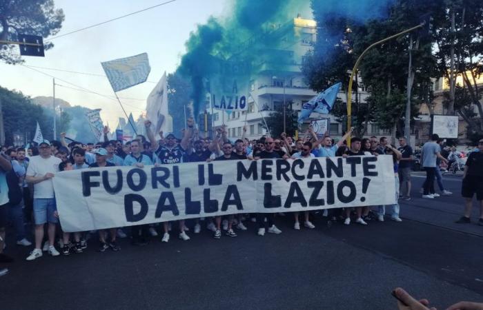 Lazio, nota de prensa de la Curva Nord. Los pedidos a Lotito y la afición