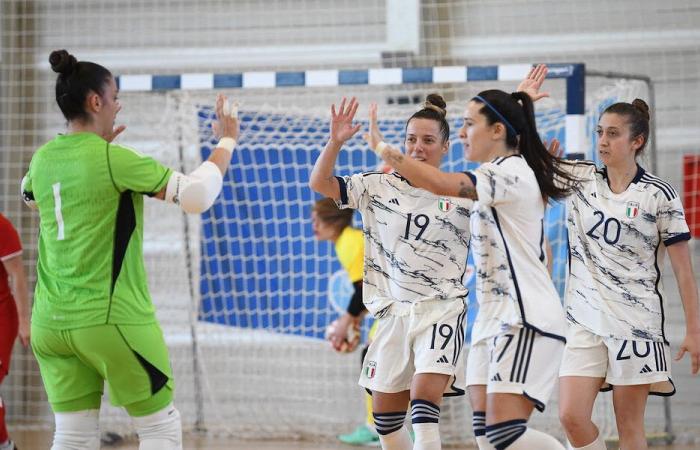 Las mujeres italianas ganan la Semana de Fútbol Sala en Porec