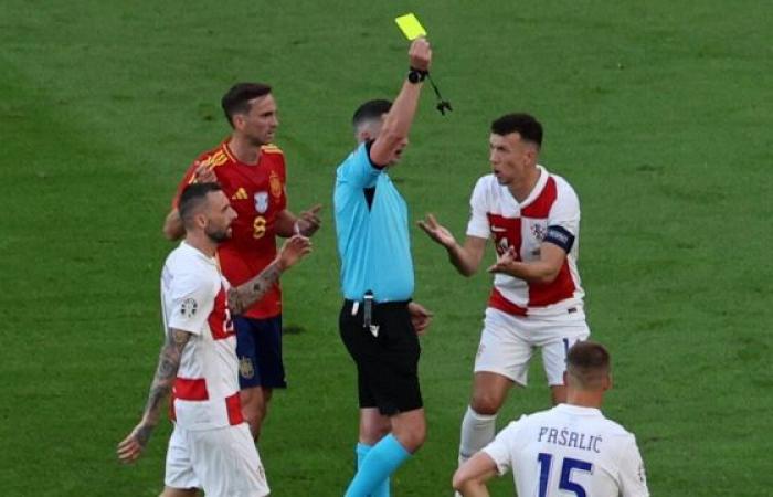 Lío de penaltis y tarjeta roja fallida, lo que dice el reglamento