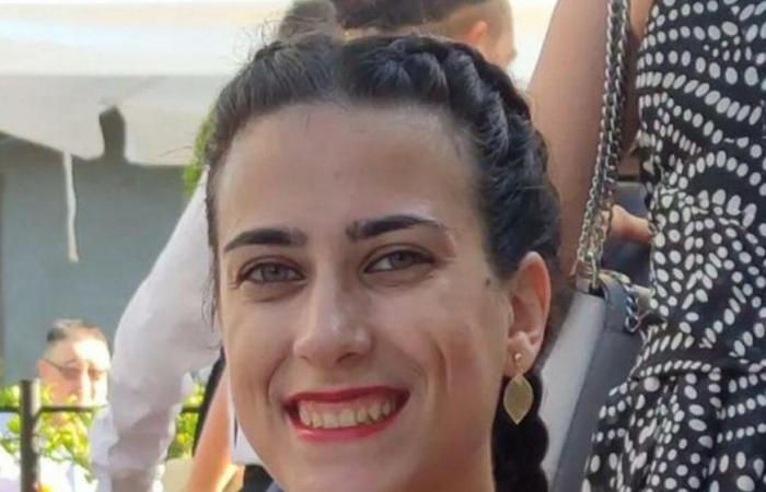 Mujer muerta en el mar en Posillipo, la verdad en los celulares del sospechoso y sobreviviente