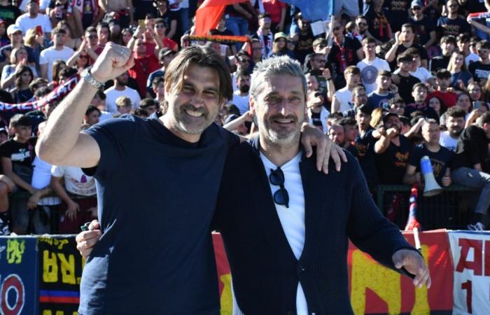 Ex Cosenza, el futuro de Viali entre el sueño de la Serie A y la posibilidad de quedarse quieto