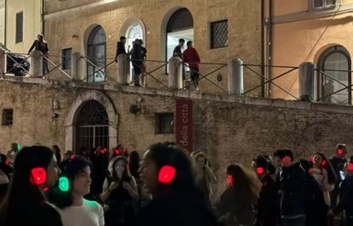 ‘Events Ancona Città Universitaria’, la ‘Fiesta del Silencio’ llega a la Piazza del Plebiscito