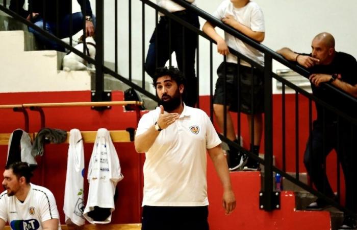 El Piacenza Basket Club y el entrenador Luca Bertozzi se separan