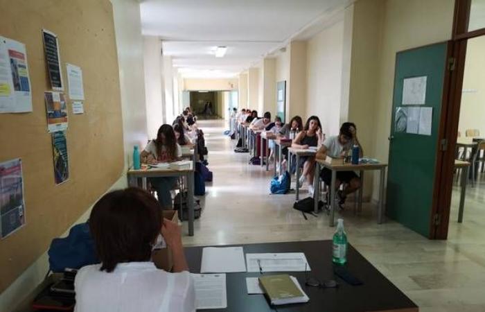 Examen de finalización de estudios secundarios: primera prueba para 800 estudiantes en Legnano el miércoles 19 de junio