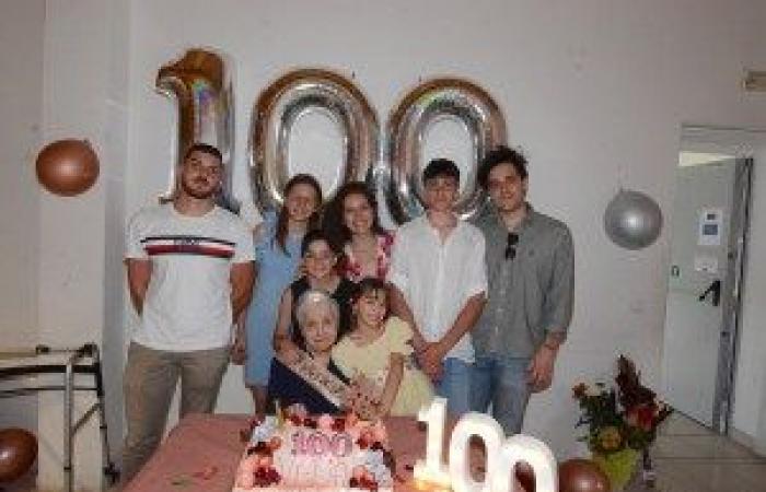 Gran celebración en Terni por el centenario de la tatarabuela Velia: nietos también de Bélgica