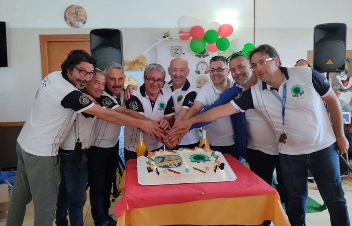 Se celebran los 20 años de la fundación del ‘Vespa Club Lamezia’