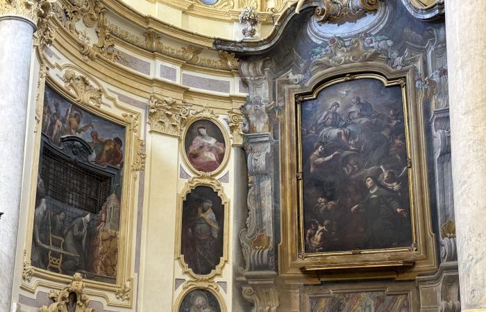 El asombro y el encanto de la antigua iglesia de Santa Chiara – La Guía