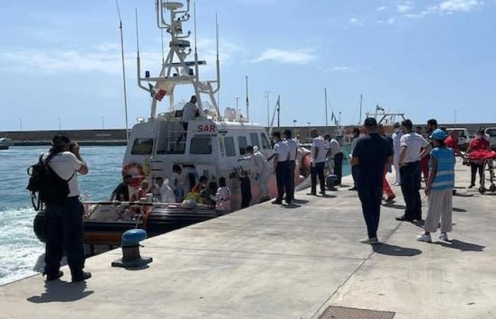 Lampedusa 51 inmigrantes, 10 muertos. Y en Calabria 64 desaparecidos y 1 muerto