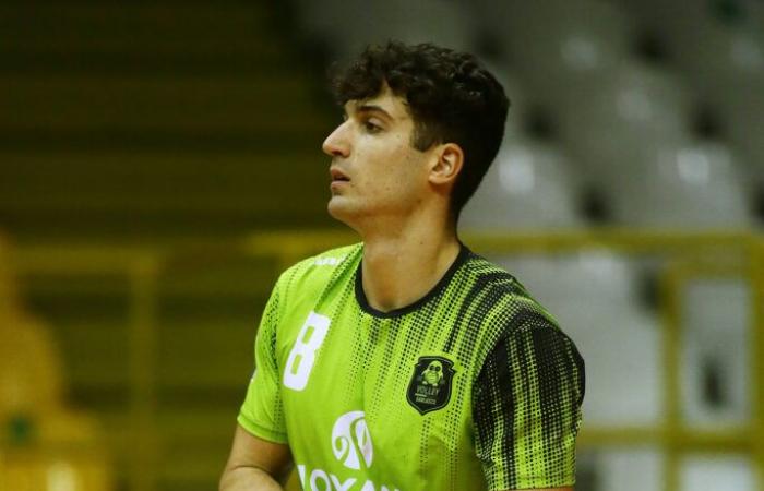 Voleibol – El nuevo central Manuel Biasotto llegó al CTE Negrini
