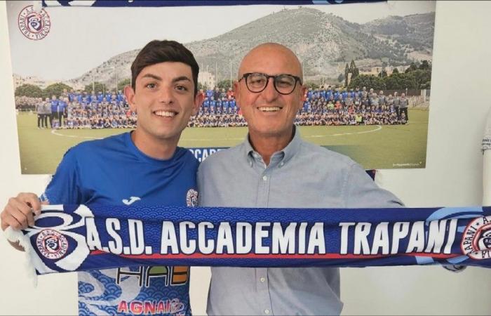 OFICIAL-Academia Trapani: reconfirmación para un centrocampista