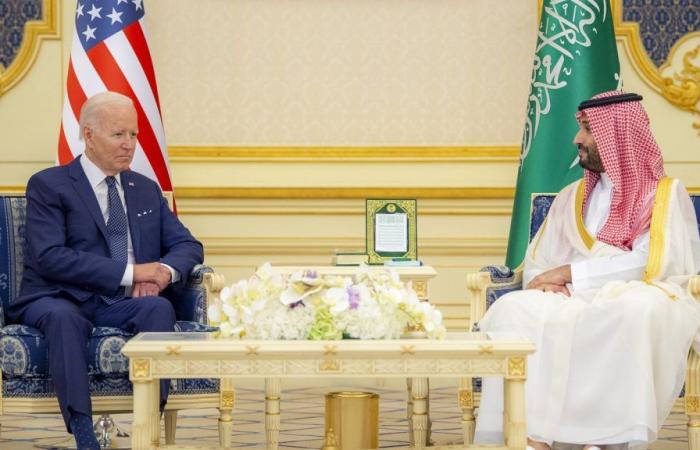 Fin del petrodólar, se derrumba el pacto entre Arabia Saudita y EE.UU. Historia de una fake news (por C. Paudice)