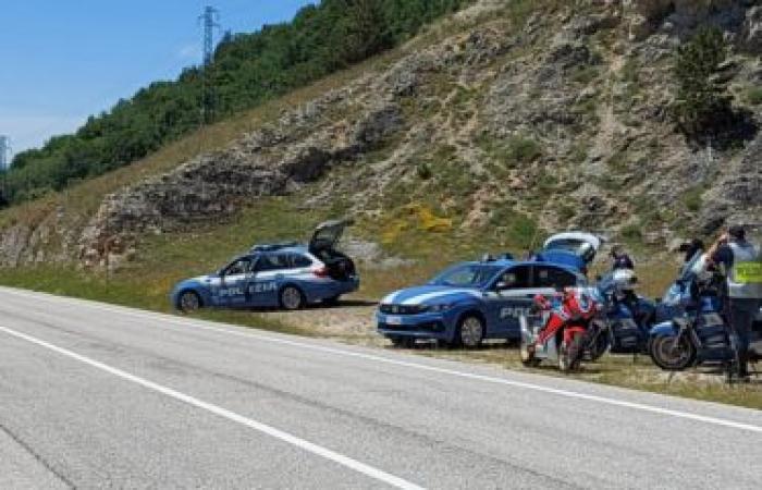 L’Aquila, controles en las carreteras: aluvión de sanciones para los motociclistas