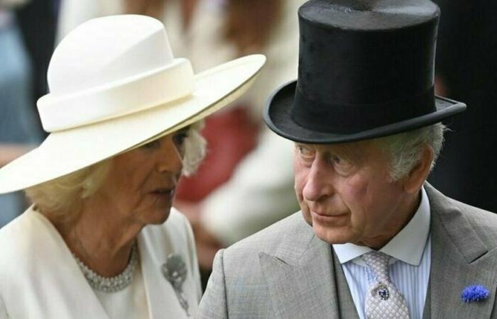El rey Carlos y el tumor, nueva aparición pública: en Royal Ascot con Camilla. La mirada impecable: «Se ve bien»
