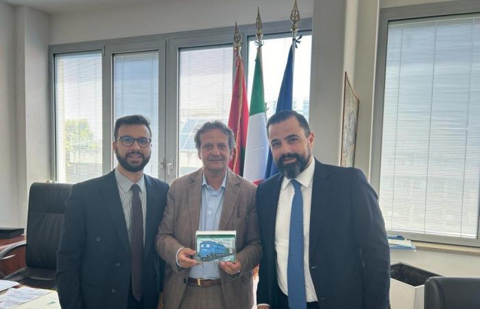 La Asociación Fermerci se reunió en Pescara con el concejal de la Región de Abruzos, responsable de Infraestructuras y Transportes, Umberto D’Annuntiis