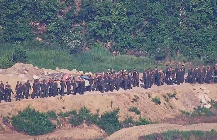 Guerra, últimas noticias. Seúl: Soldados norcoreanos muertos por explosión de una mina mientras trabajaban en la fortificación de la frontera
