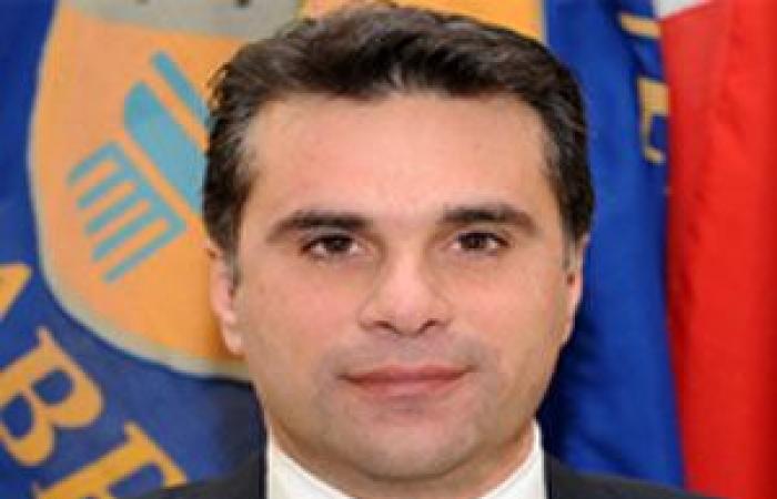 El líder del grupo Fdi Calabria investigado se suspende del partido