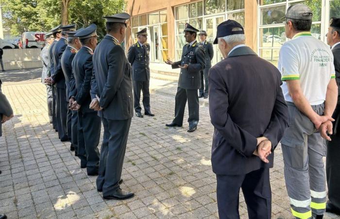 El comandante regional de la Guardia di Finanza de Emilia Romagna visita el comando provincial de Rimini