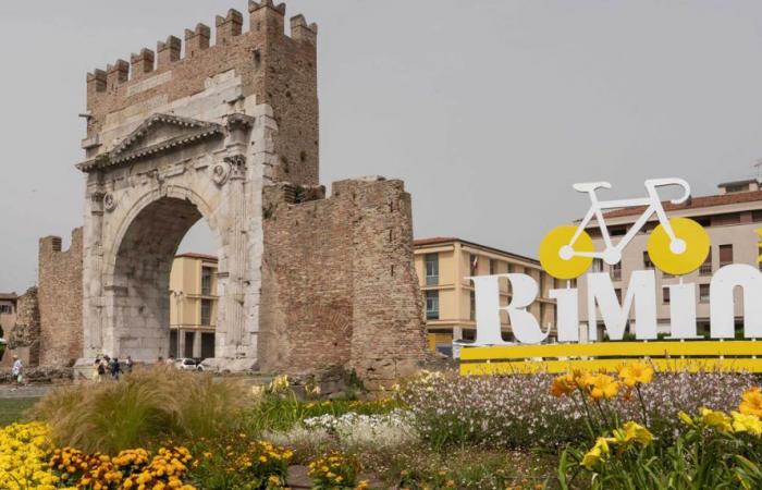 Rímini da la bienvenida al Tour de Francia con dos homenajes a Pantani