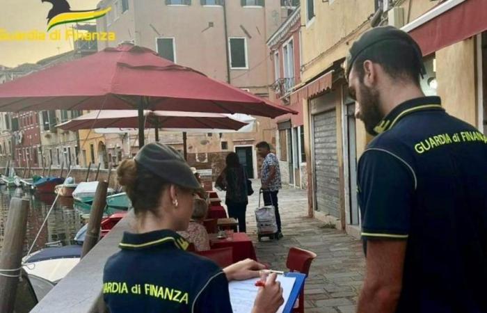 Hacienda descubre 52 trabajadores irregulares en el centro histórico de Venecia