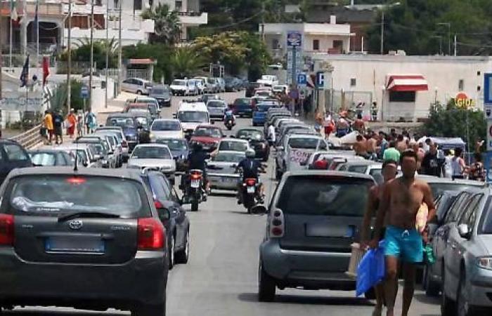 «Revisan el sistema de sentido único en la carretera de la Costa»