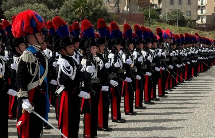 Solemne ceremonia de juramento de los estudiantes de Carabinieri en Reggio