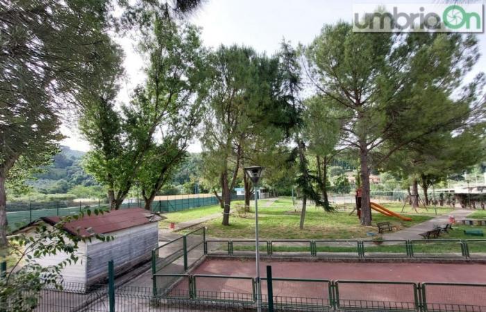 Terni, parque San Carlo: cerrado desde hace semanas. “Esto no funciona de esta manera”