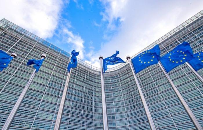 La Comisión Europea inicia procedimientos por déficit contra Italia, Francia y otros cinco países